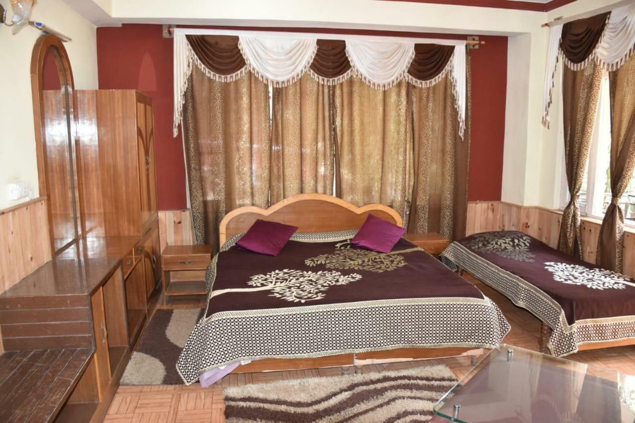 Misty Woods Hotel Dharamshala Eksteriør billede