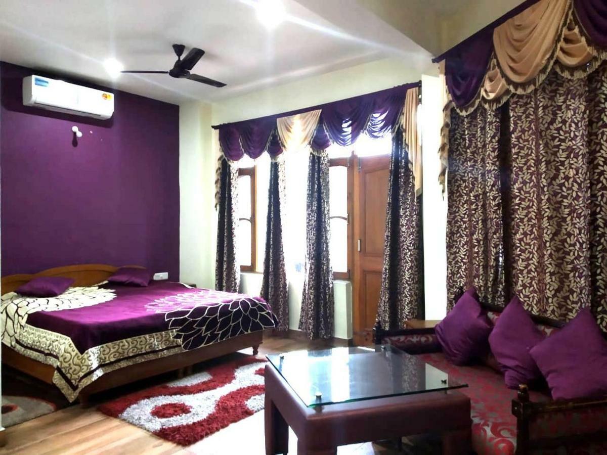 Misty Woods Hotel Dharamshala Eksteriør billede